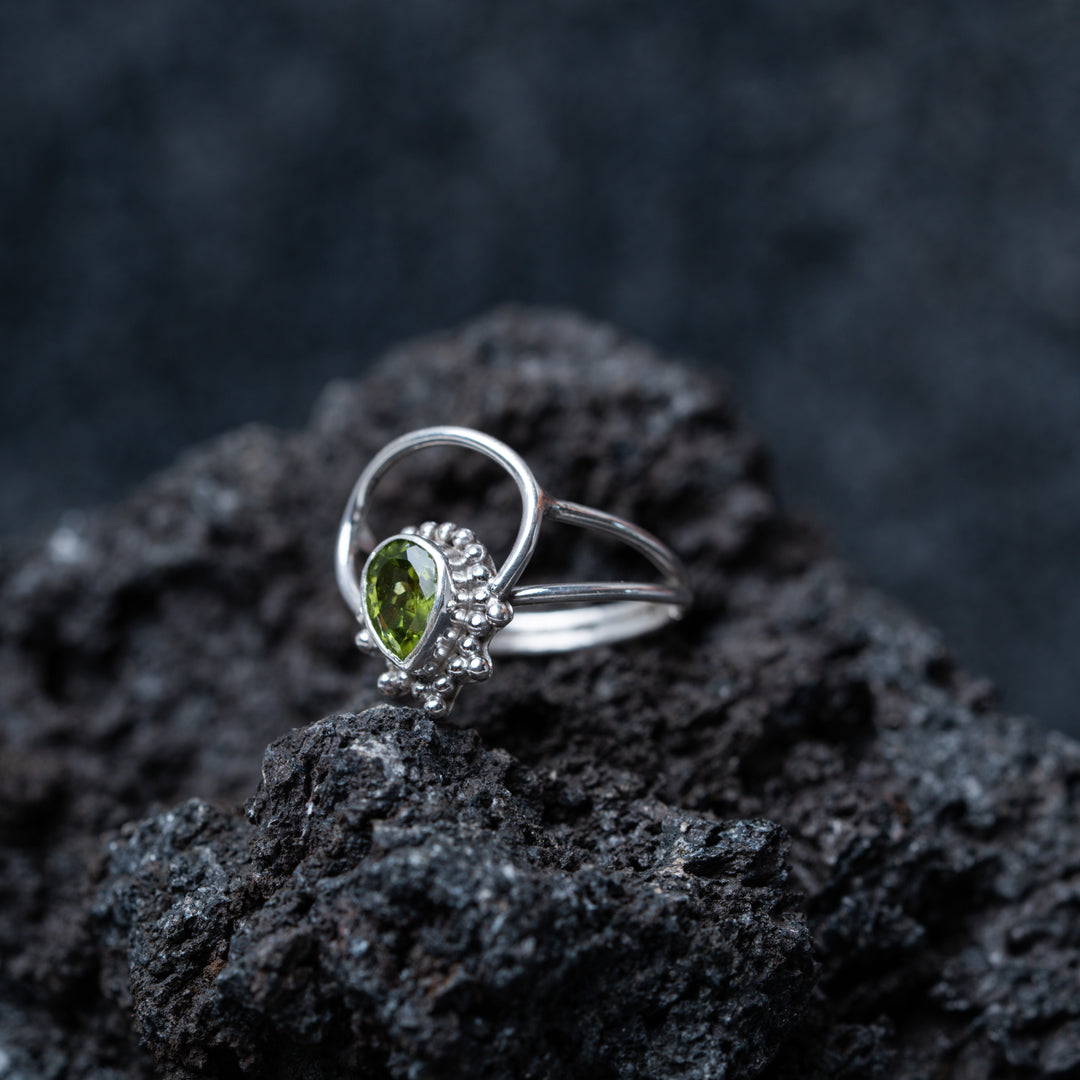 Bagues empilables multi-bandes grenat