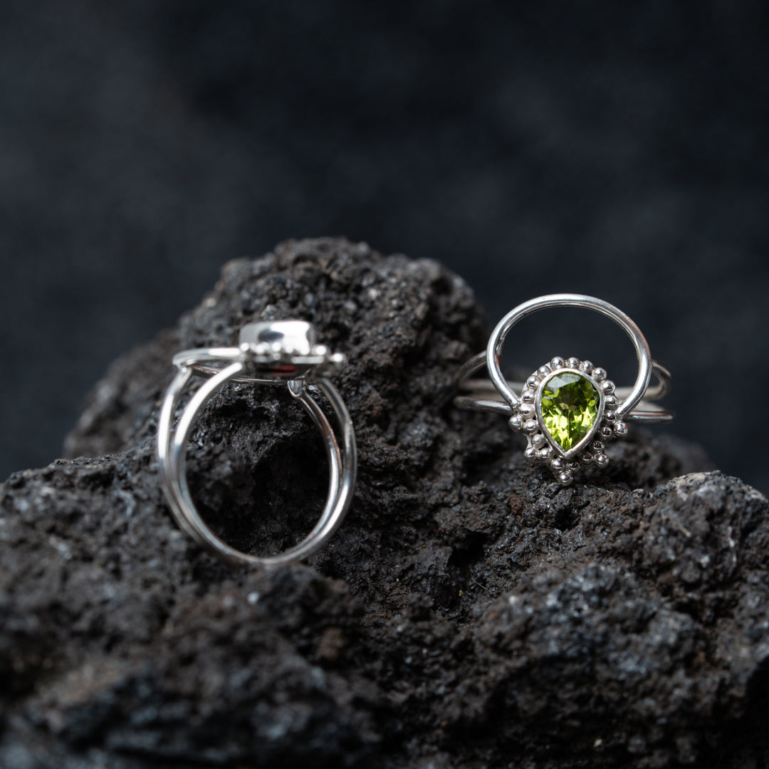 Bagues empilables multi-bandes grenat