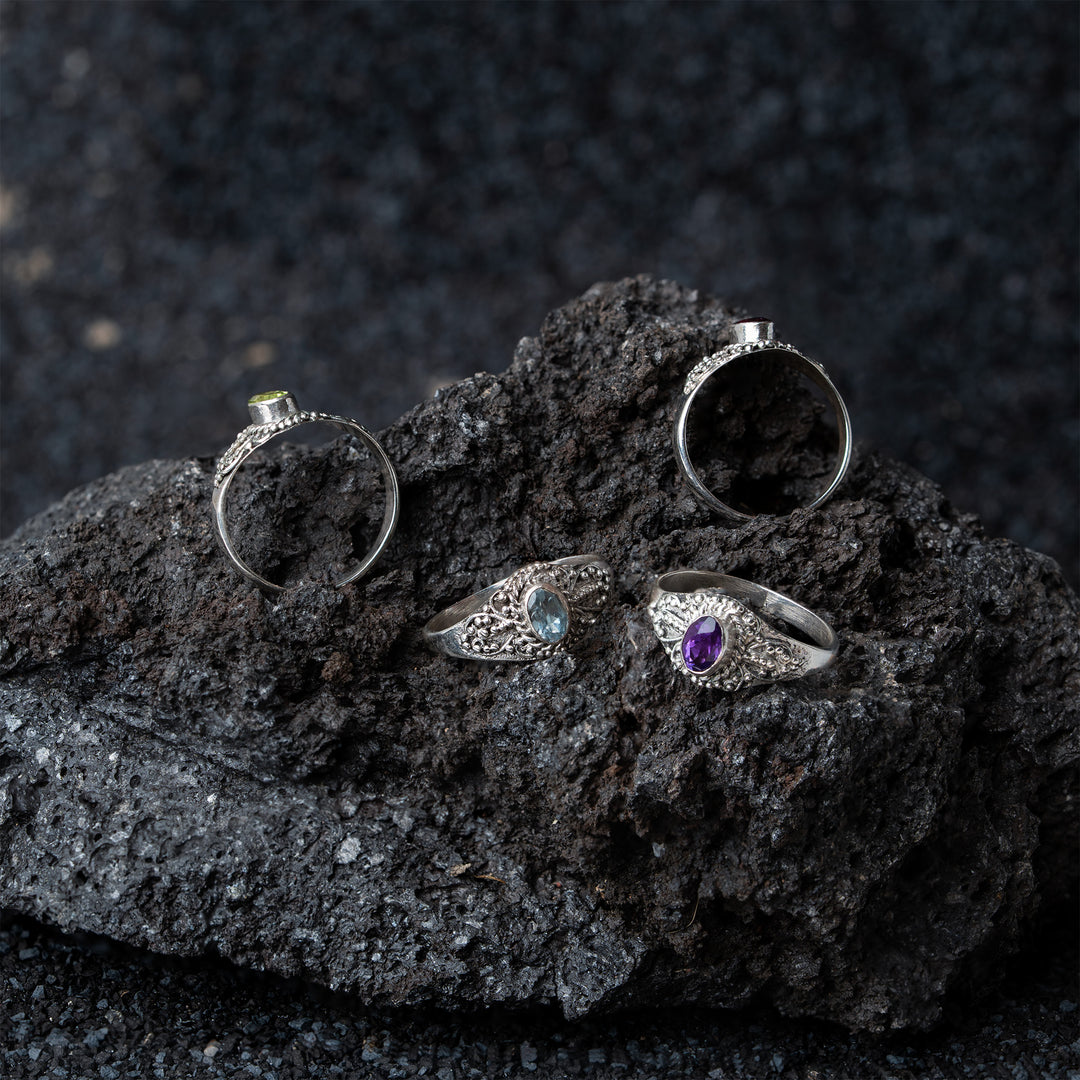 Bagues empilables multi-bandes grenat