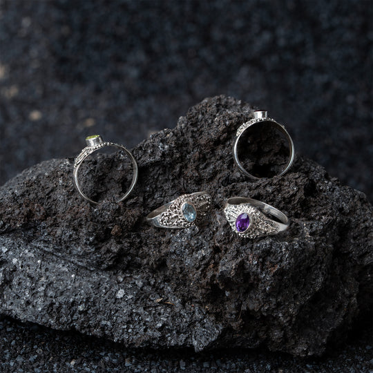 Bagues empilables multi-bandes grenat