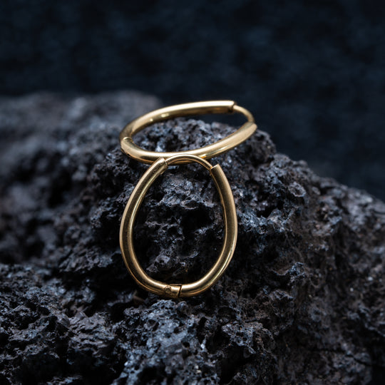 Boucles d'Oreilles Créoles Or avec Pierres Blanches et Roses