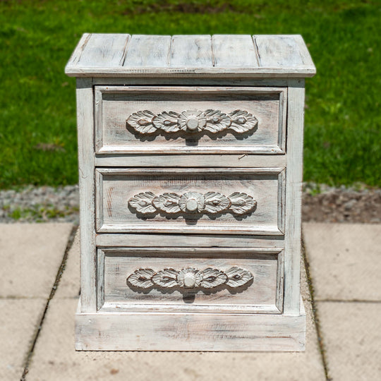 Table de chevet en teck blanc délavé