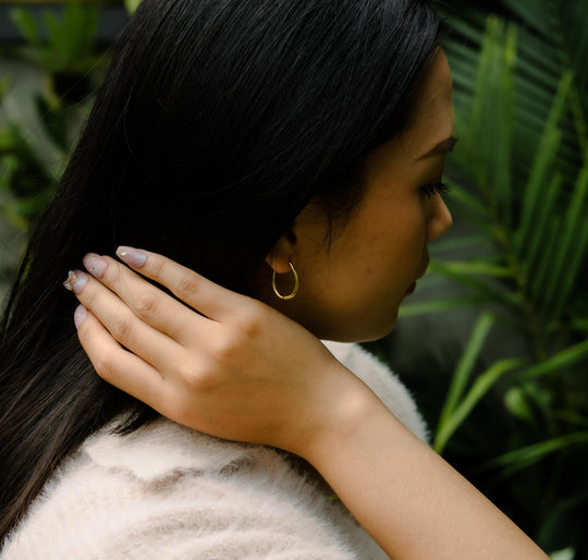 Boucles d'Oreilles Créoles Or avec Pierres Blanches et Roses