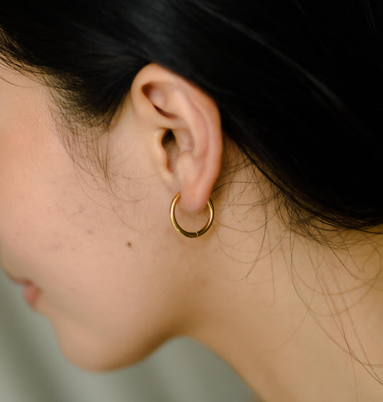 Boucles d'Oreilles Créoles Or avec Pierres Blanches et Roses