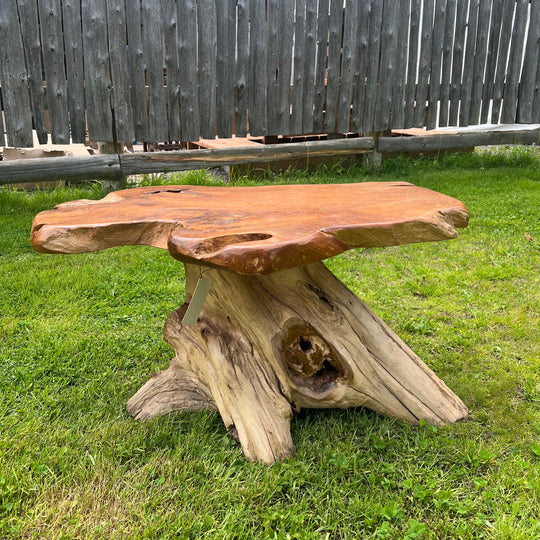 Table d'appoint en teck récupéré