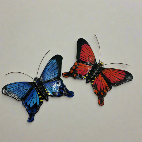 Table d'appoint en teck récupéré