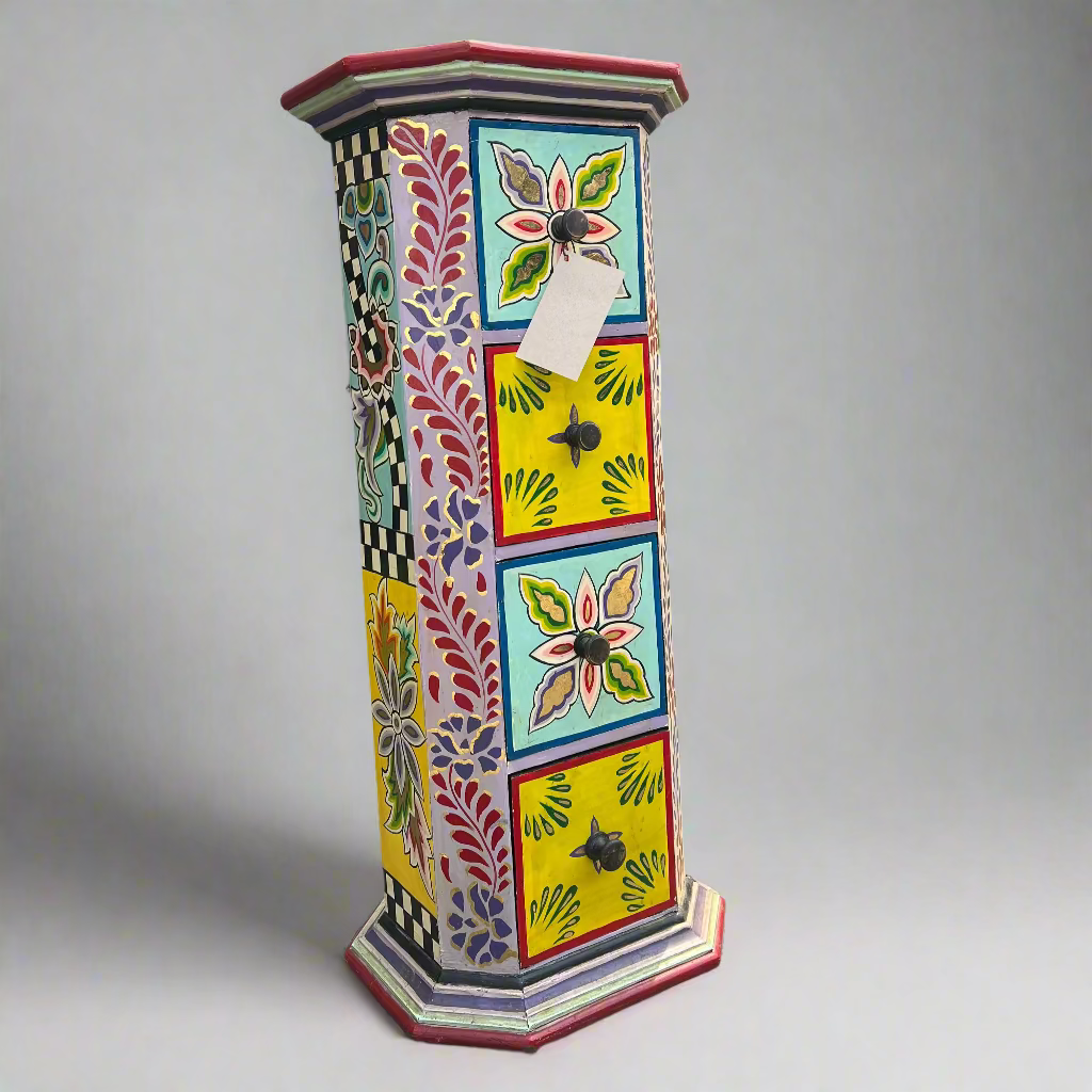 Decorative column with floral patterns