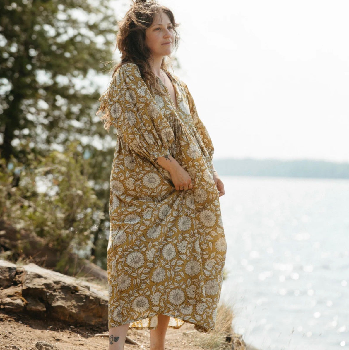 one world maxi dresses Mira Midi Dress – Bazaar %20The%20product%20images%20(without%20model)%20are%20closest%20to%20the%20true%20color%20of%20the%20item Size:XSmall (10) I did the leg PLUS-SIZE