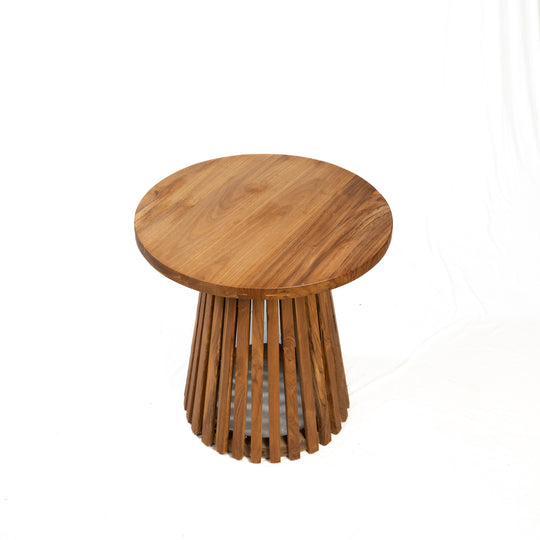 Table d'appoint en teck récupéré