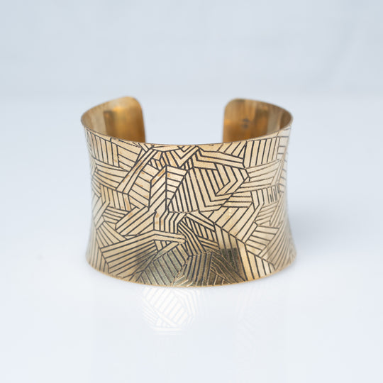 Colliers de pierres précieuses superposées