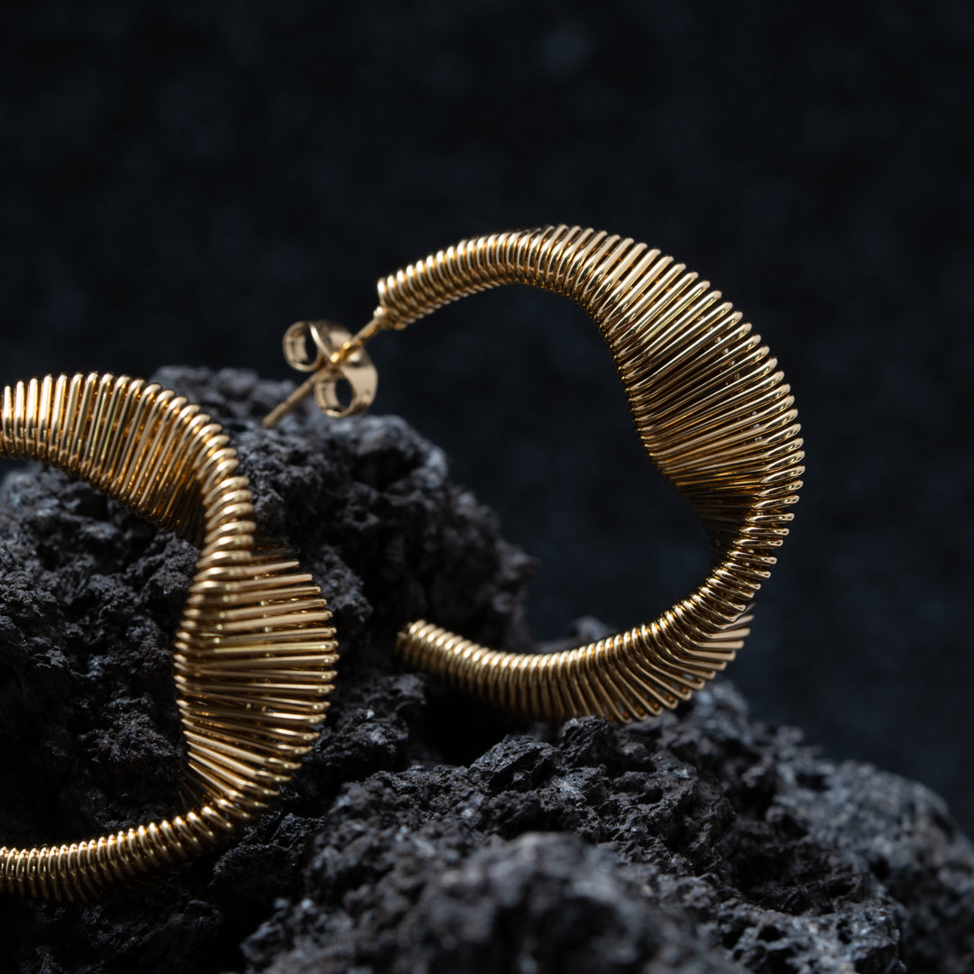 Boucles d'Oreilles Créoles Or avec Pierres Blanches et Roses