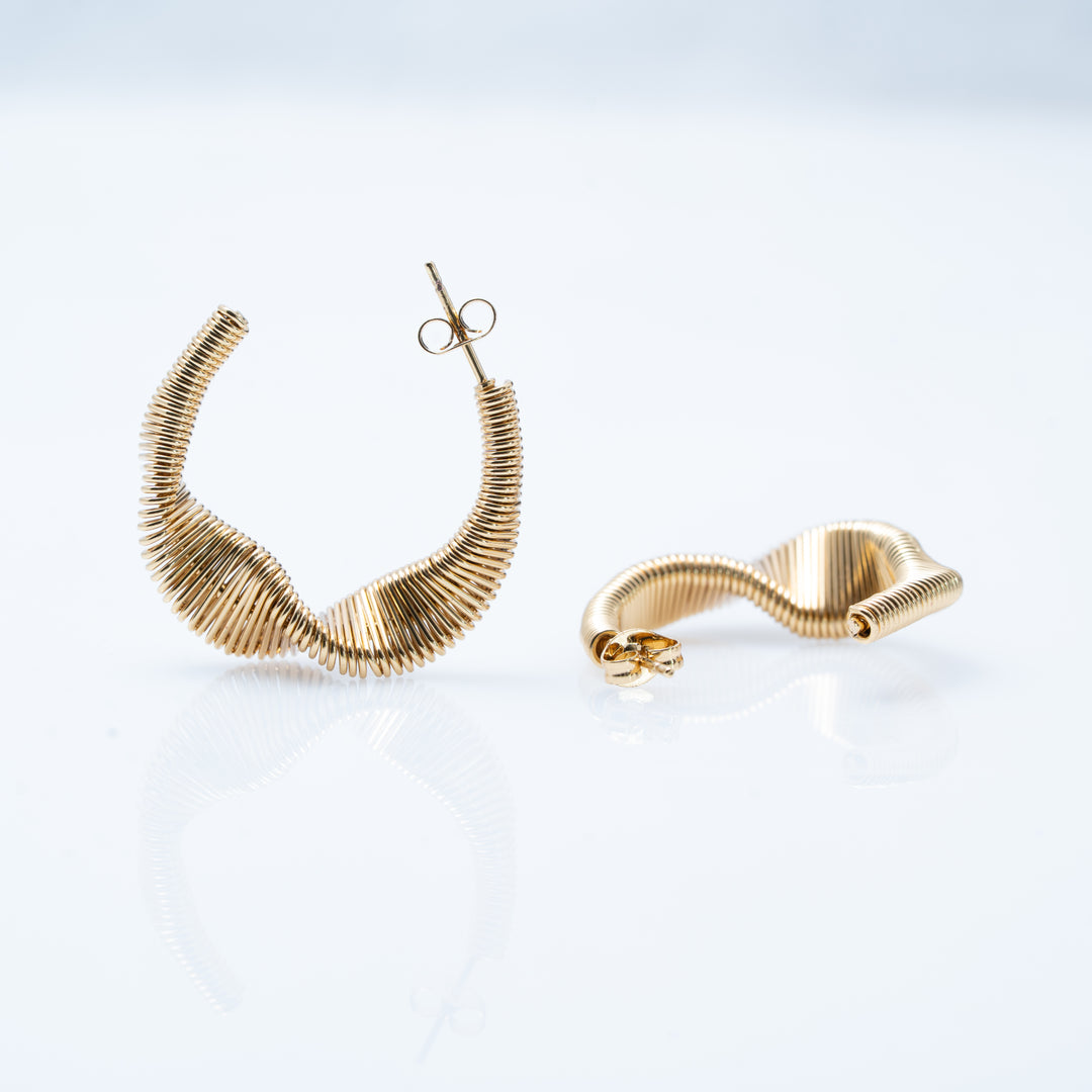 Boucles d'Oreilles Créoles Or avec Pierres Blanches et Roses