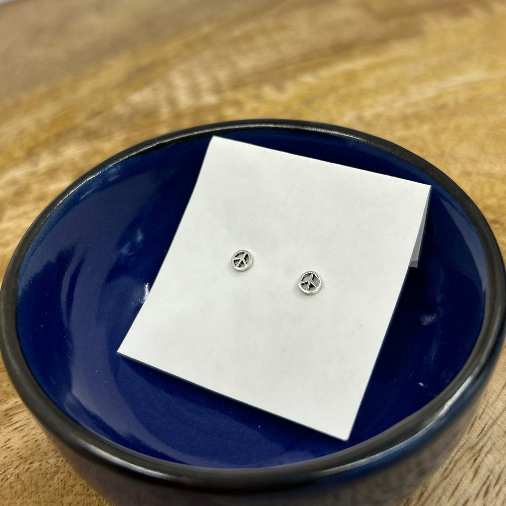 Thai Silver Peace Stud