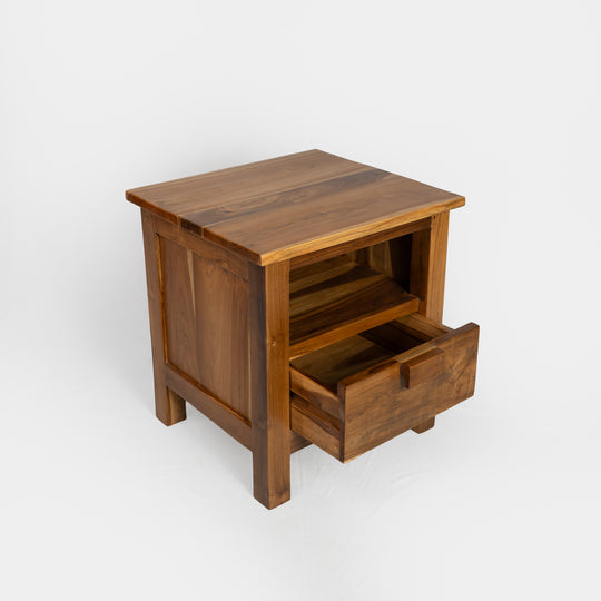 Table d'appoint en teck récupéré