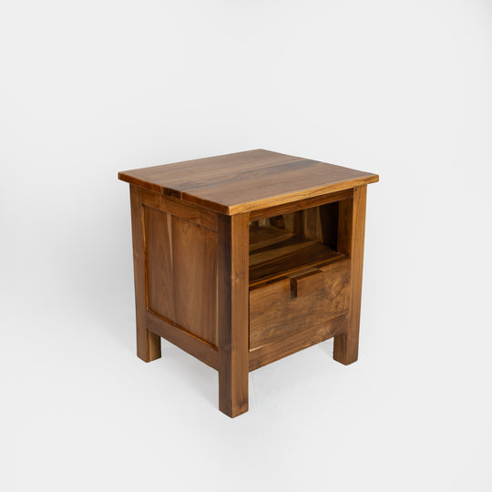 Table d'appoint en teck récupéré