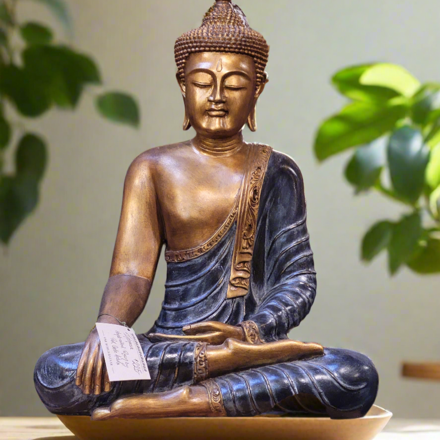 Bouddha méditant peint moyen