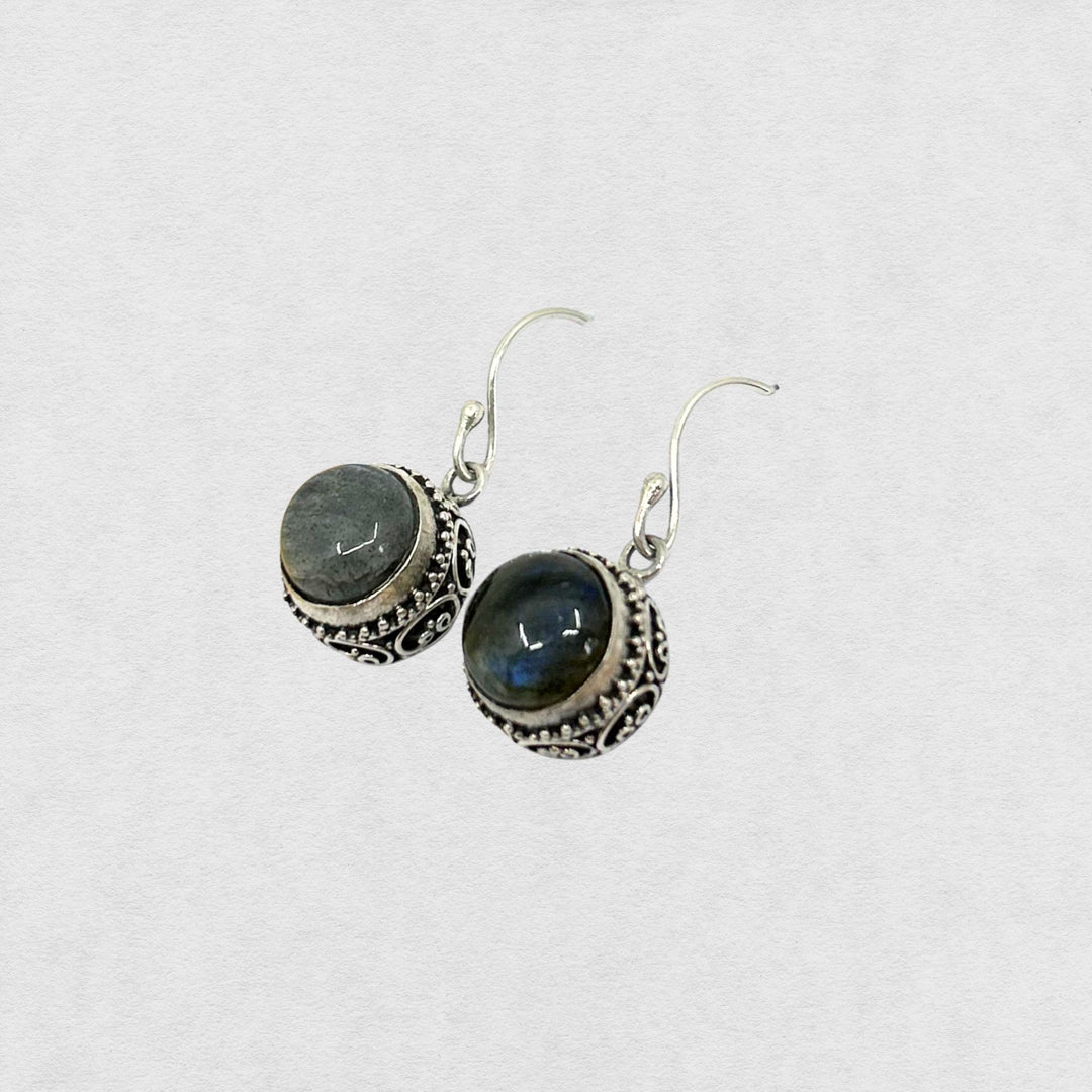 Round Labradorite Ornate Earring