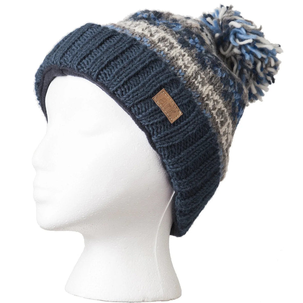 Nuevo Cozy Pom-Pom Hat