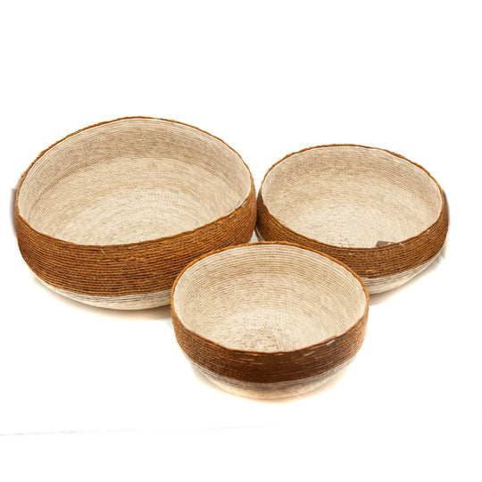 Panier moyen en palmier tissé à la main