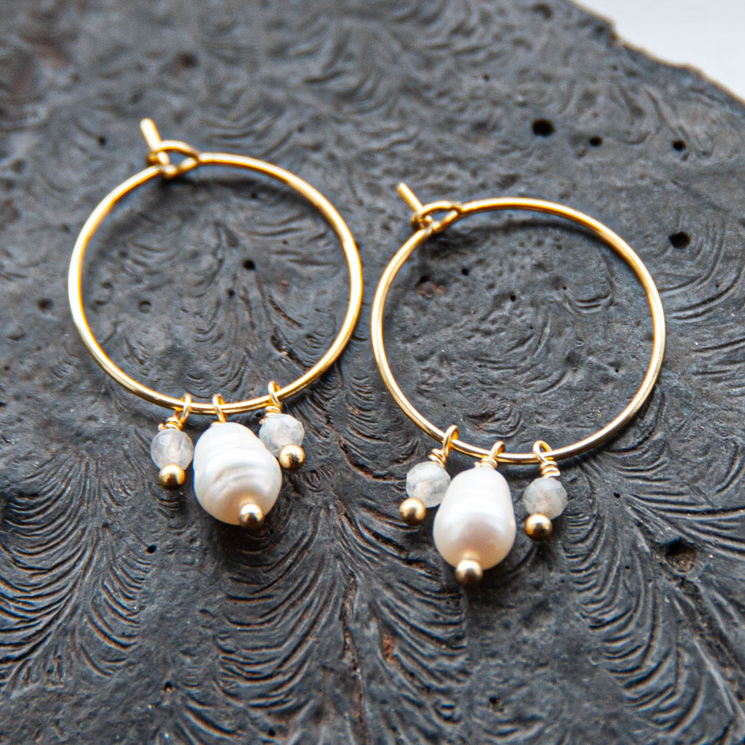 Boucles d'Oreilles Créoles Or avec Pierre Blanche et Bleu Clair