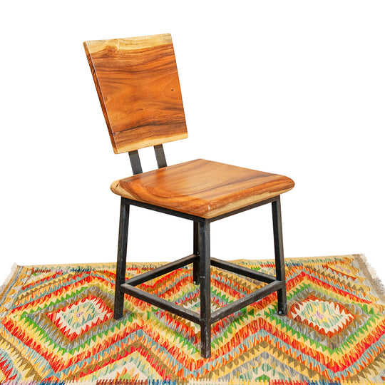 Chaise en bois Sono avec base en fer