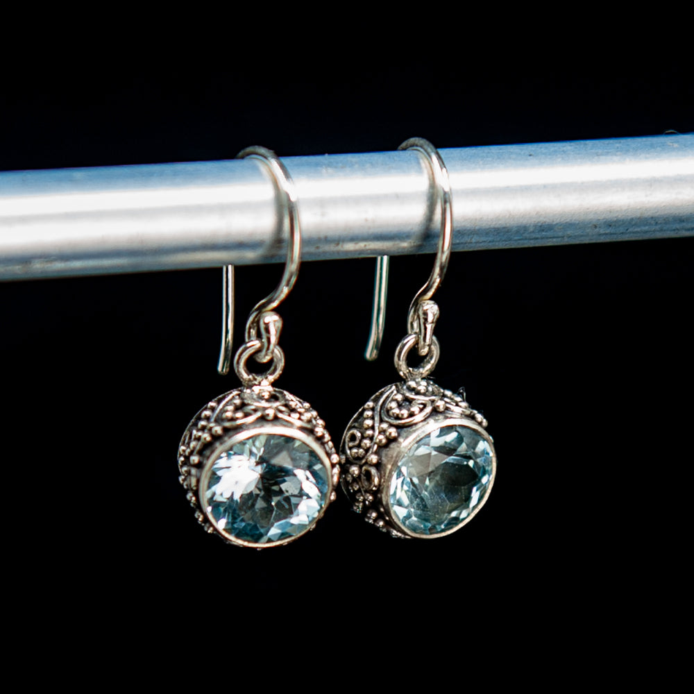 Blue Topaz Round with Paisley Edging