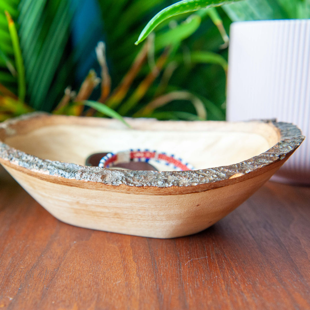 Petit bol ovale en bois de manguier