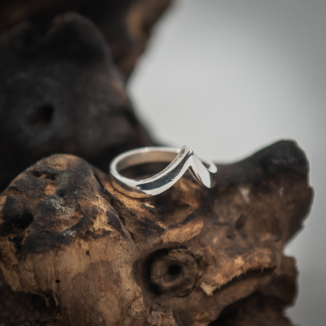 Thai V-Shape Silver Ring