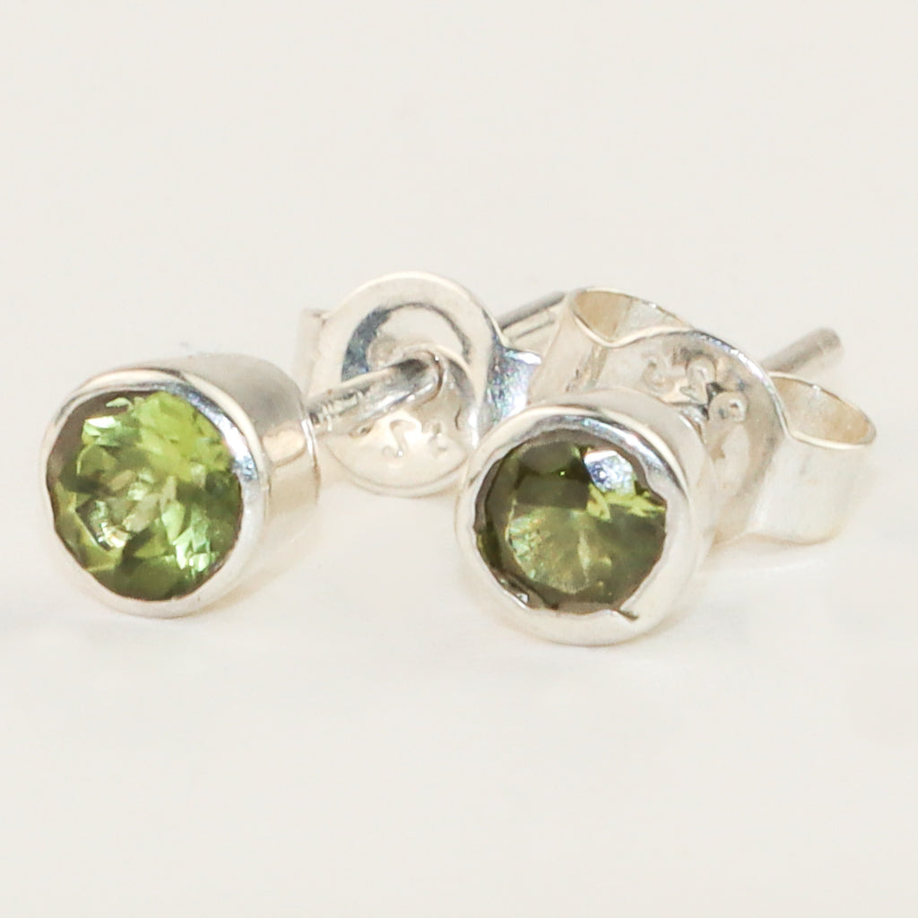 Boucles d'oreilles péridot rondes