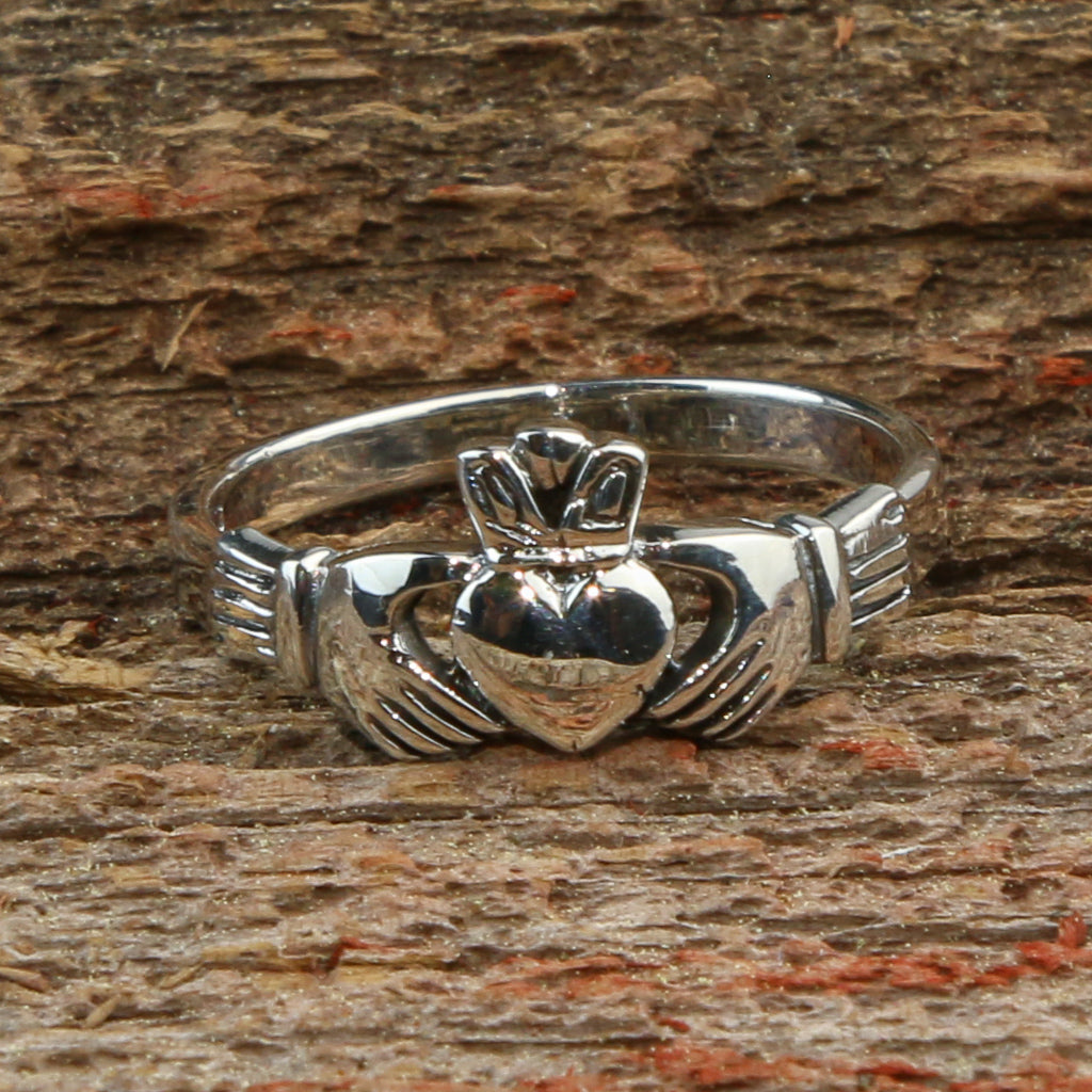 Thai Claddagh Sterling Silver Ring