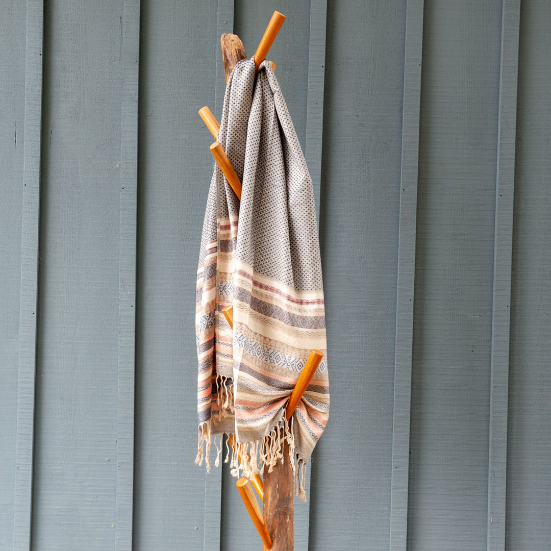 Stripe Pattern Scarf - Pink/Blue