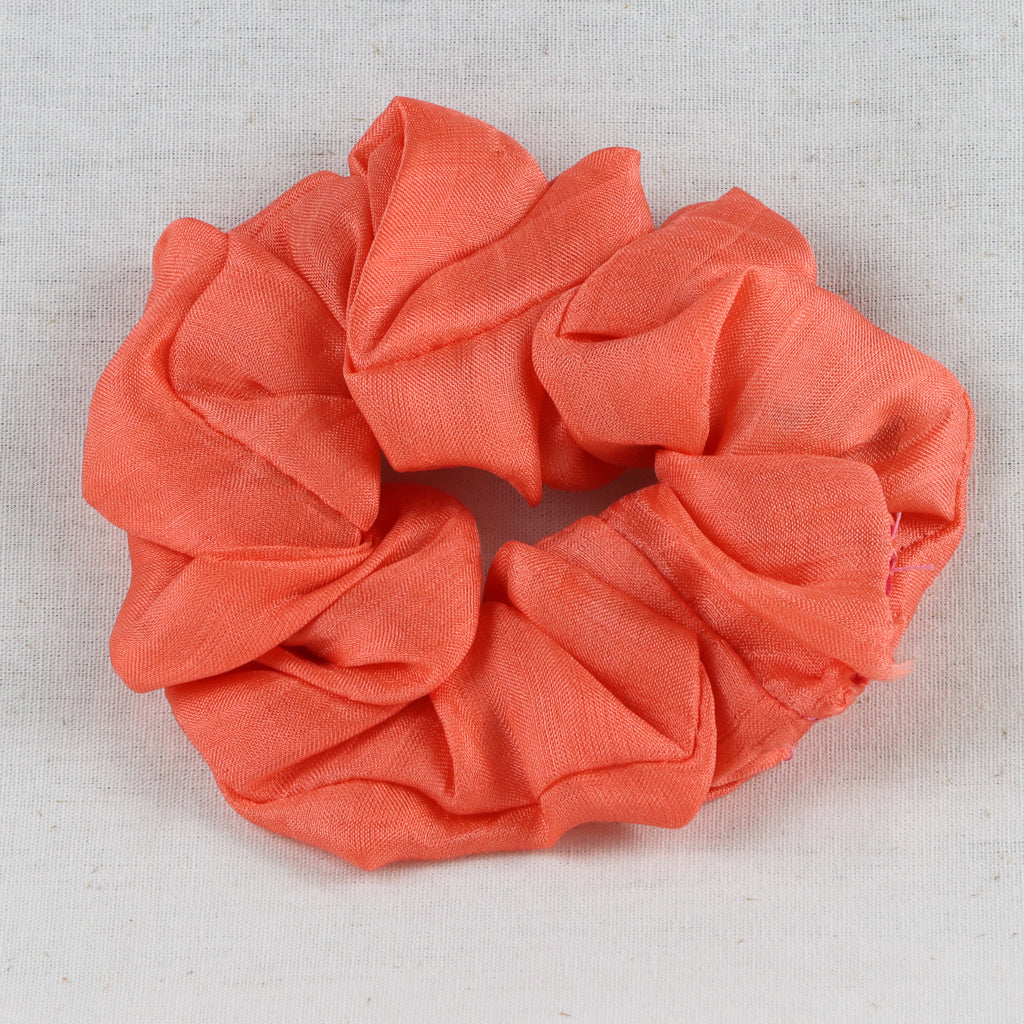 Silk Scrunchies - Fuzzy Peach