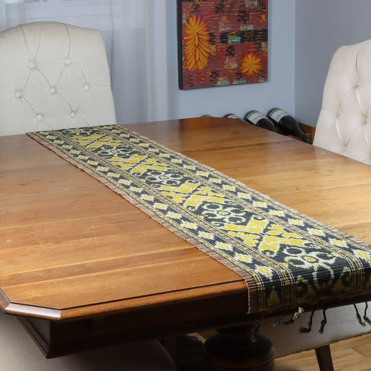Tissage Ikat sur Chemin de Table en Bambou - Jaune