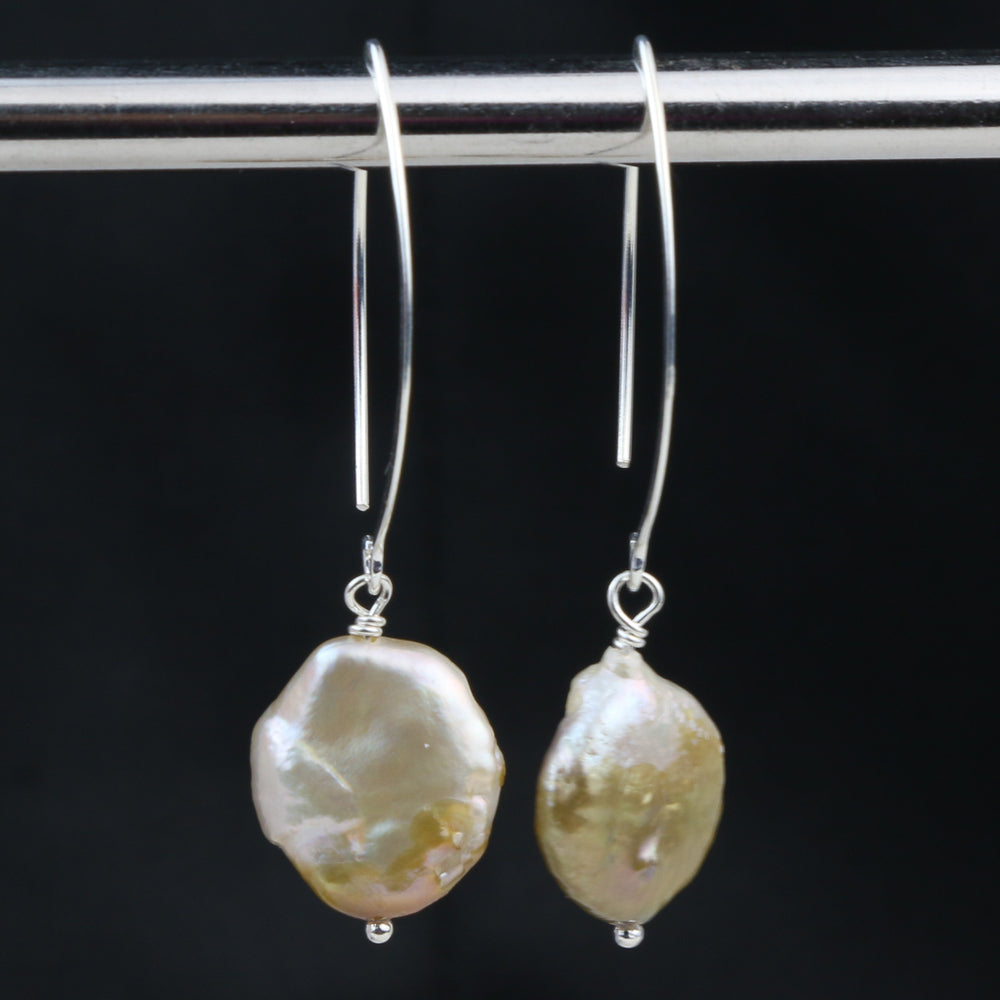 Pearl Drop Dangle 
Earring