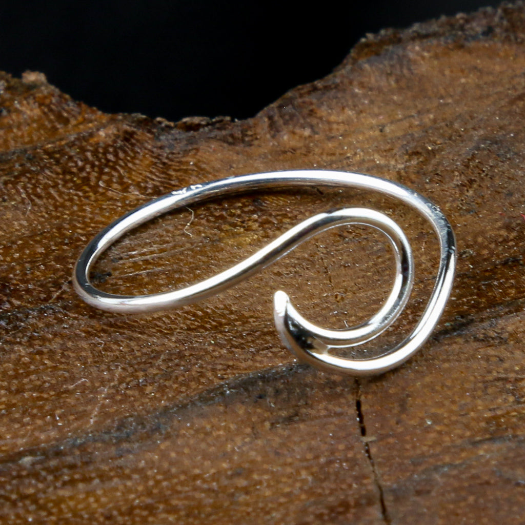 Thai Wave-Shaped Silver Ring
