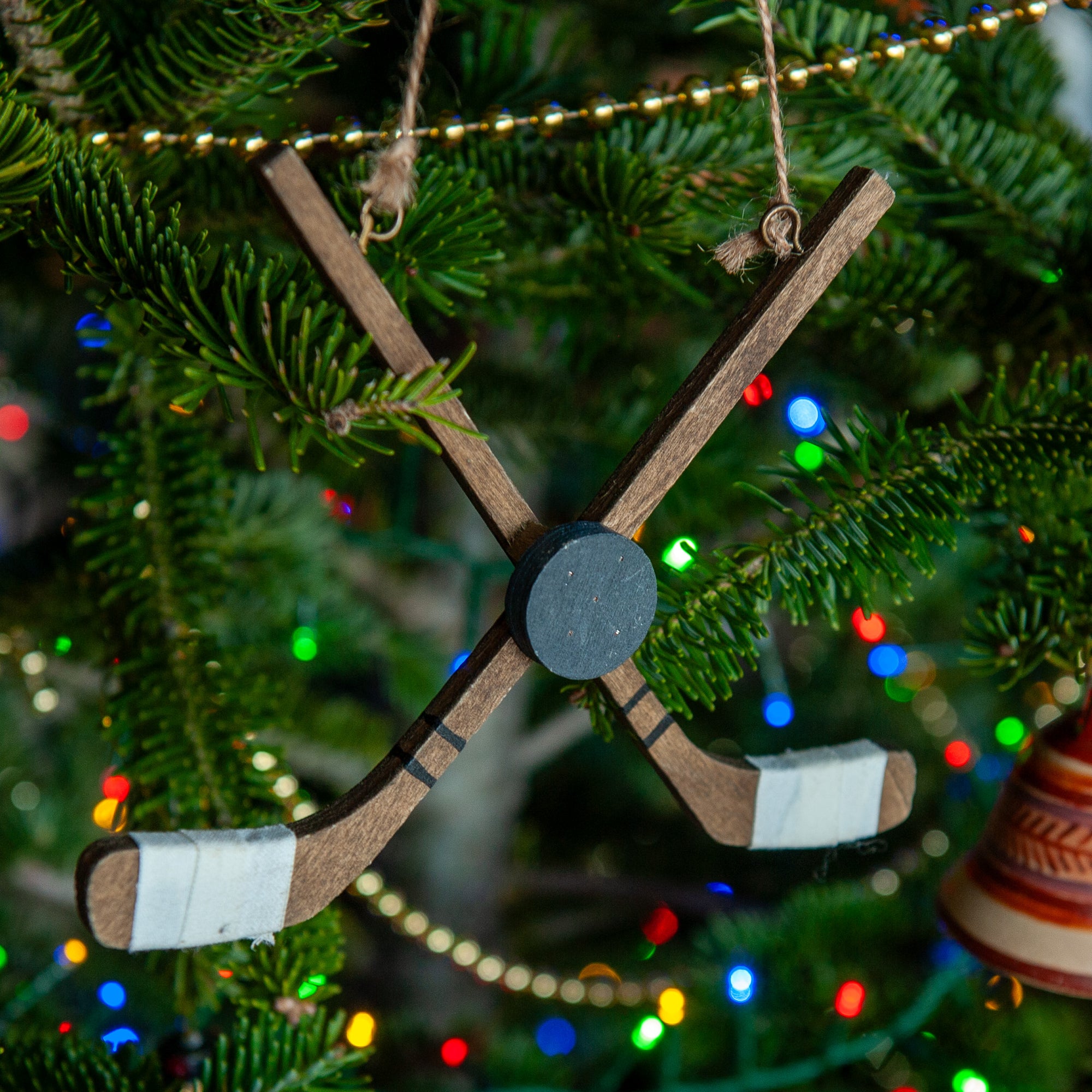 Crossed Hockey Stick & Puck Ornament