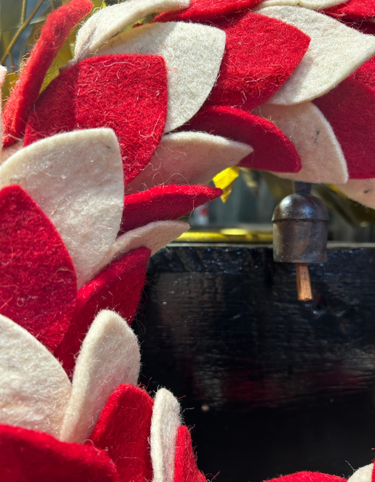 Guirlande de pompons en feutre