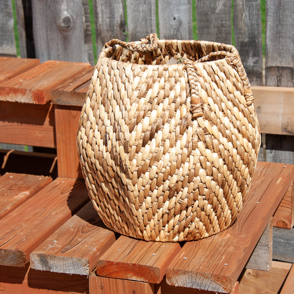 Water Hyacinth Rope Planter - Natural