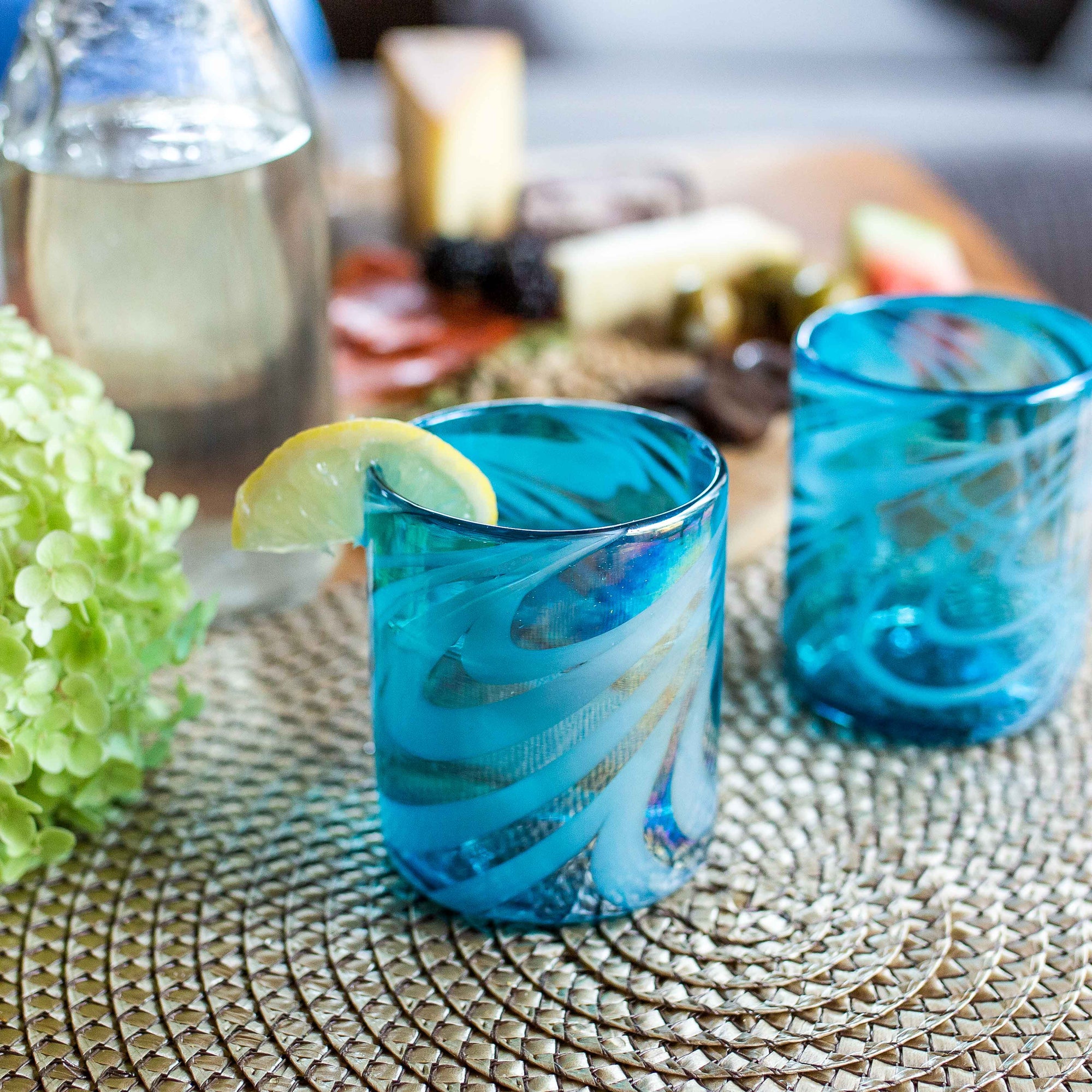 Mexican Tumbler - Aqua & White Swirl Lustre - 4"