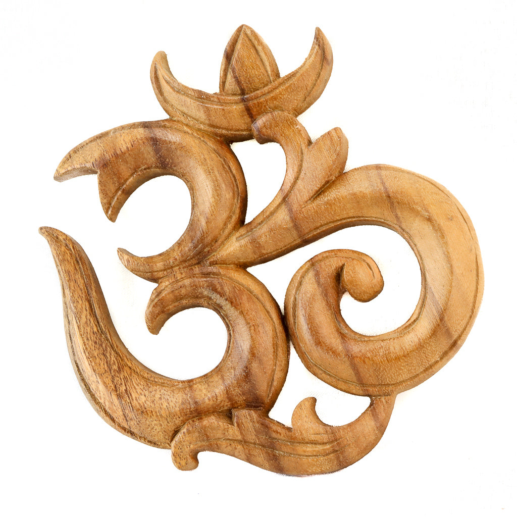 Sculpture sur bois léger Om Mantra