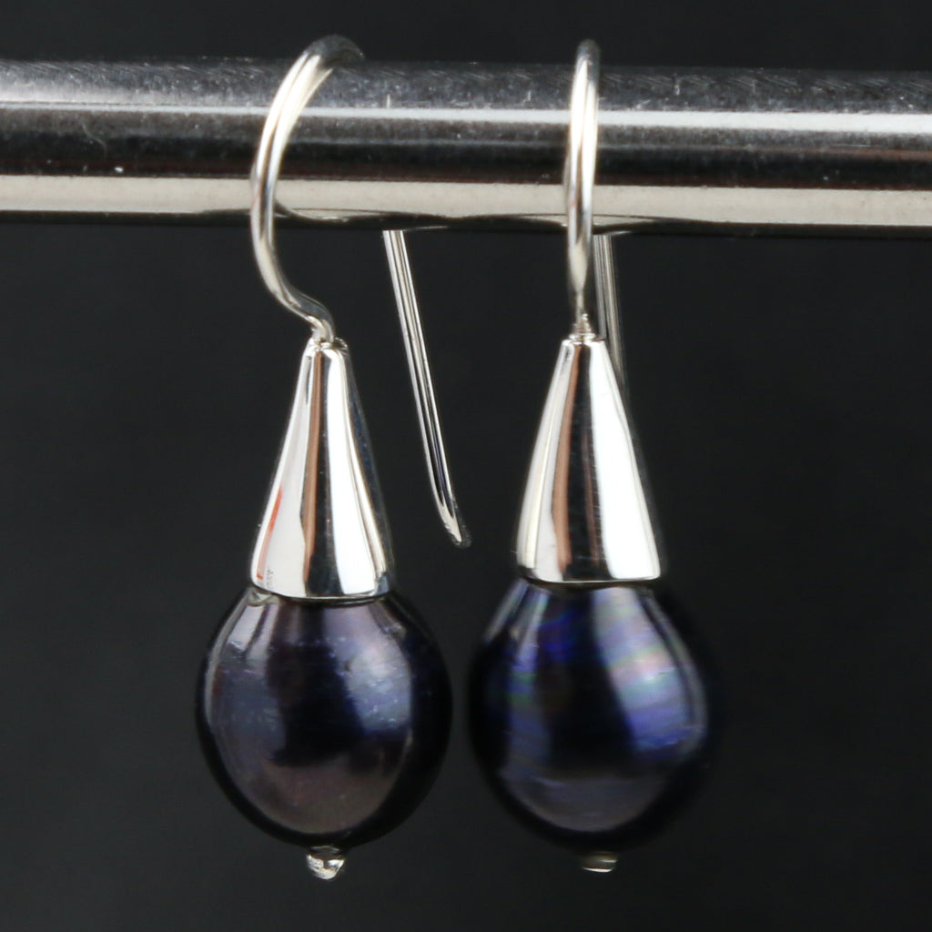 Black Pearl Earring