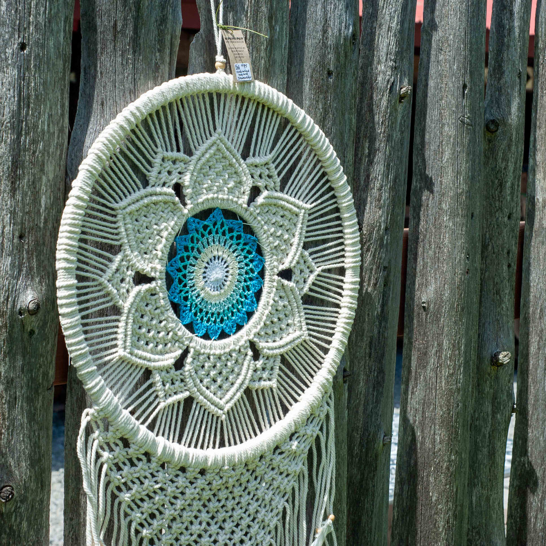 Tenture Murale Attrape Rêve en Macramé - Fleur Silang (bleu)