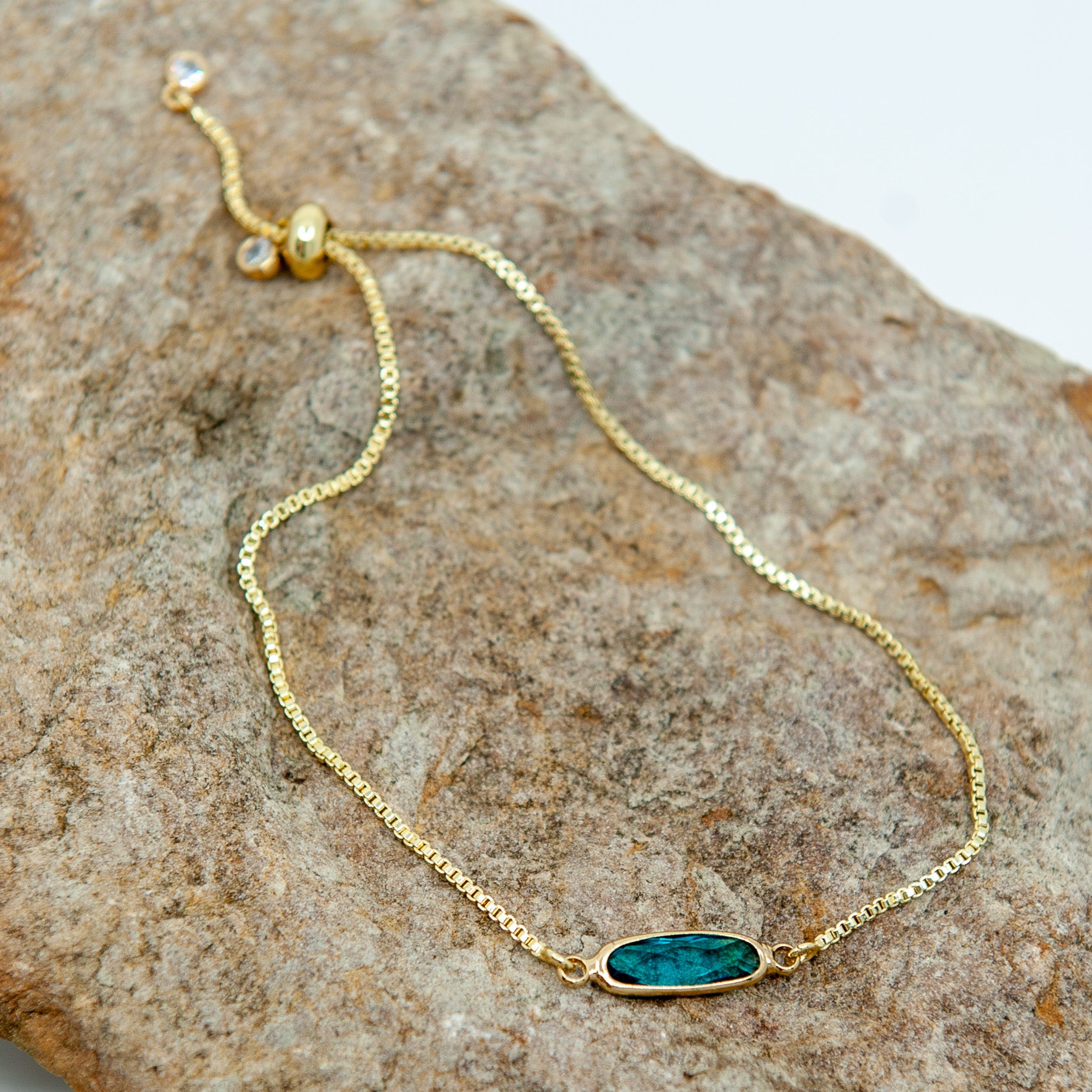 Oblong Glass Bracelet - Green