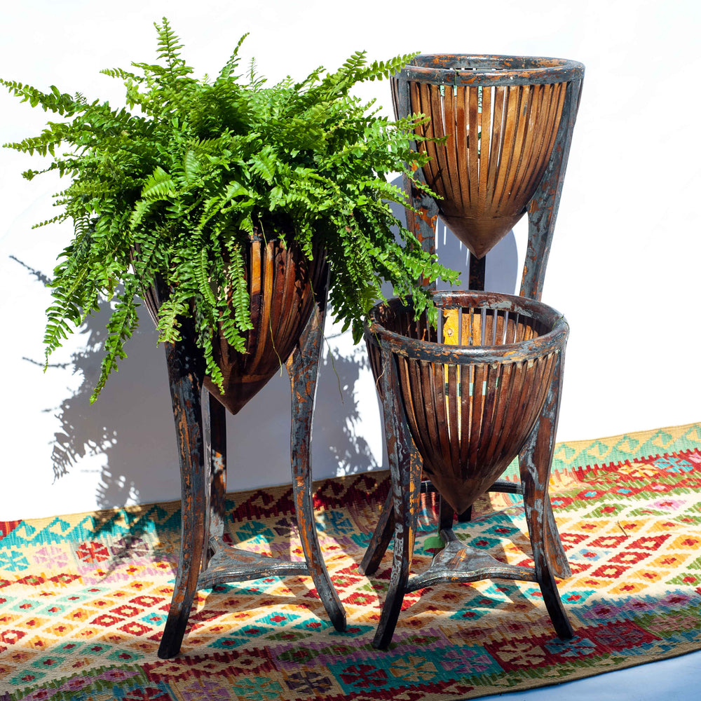 Support pour Plantes en Teck - Lavage Noir