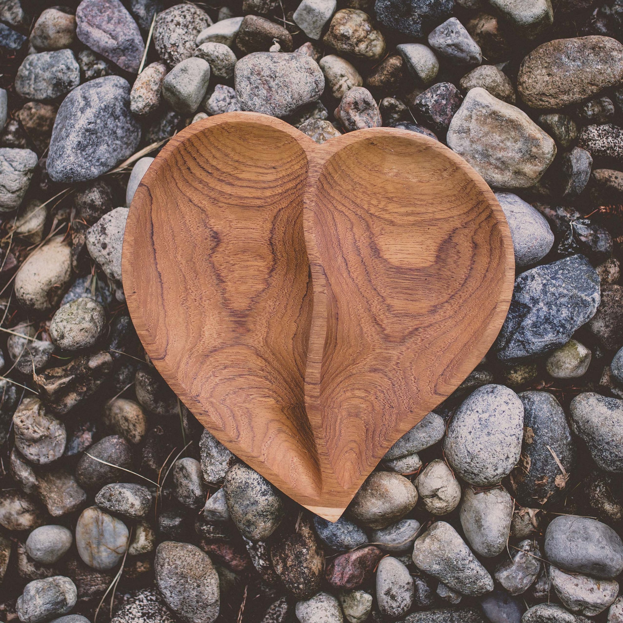 Teak Heart Plate