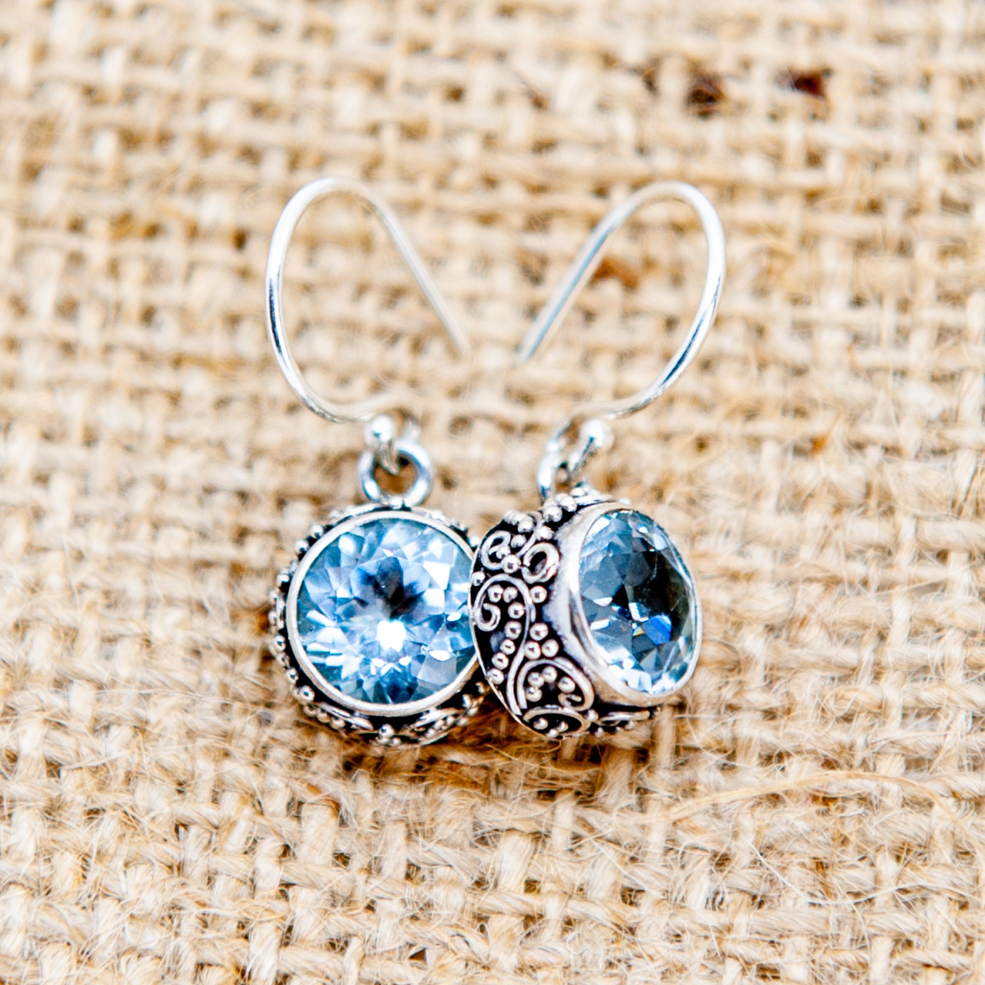 Blue Topaz Round with Paisley Edging