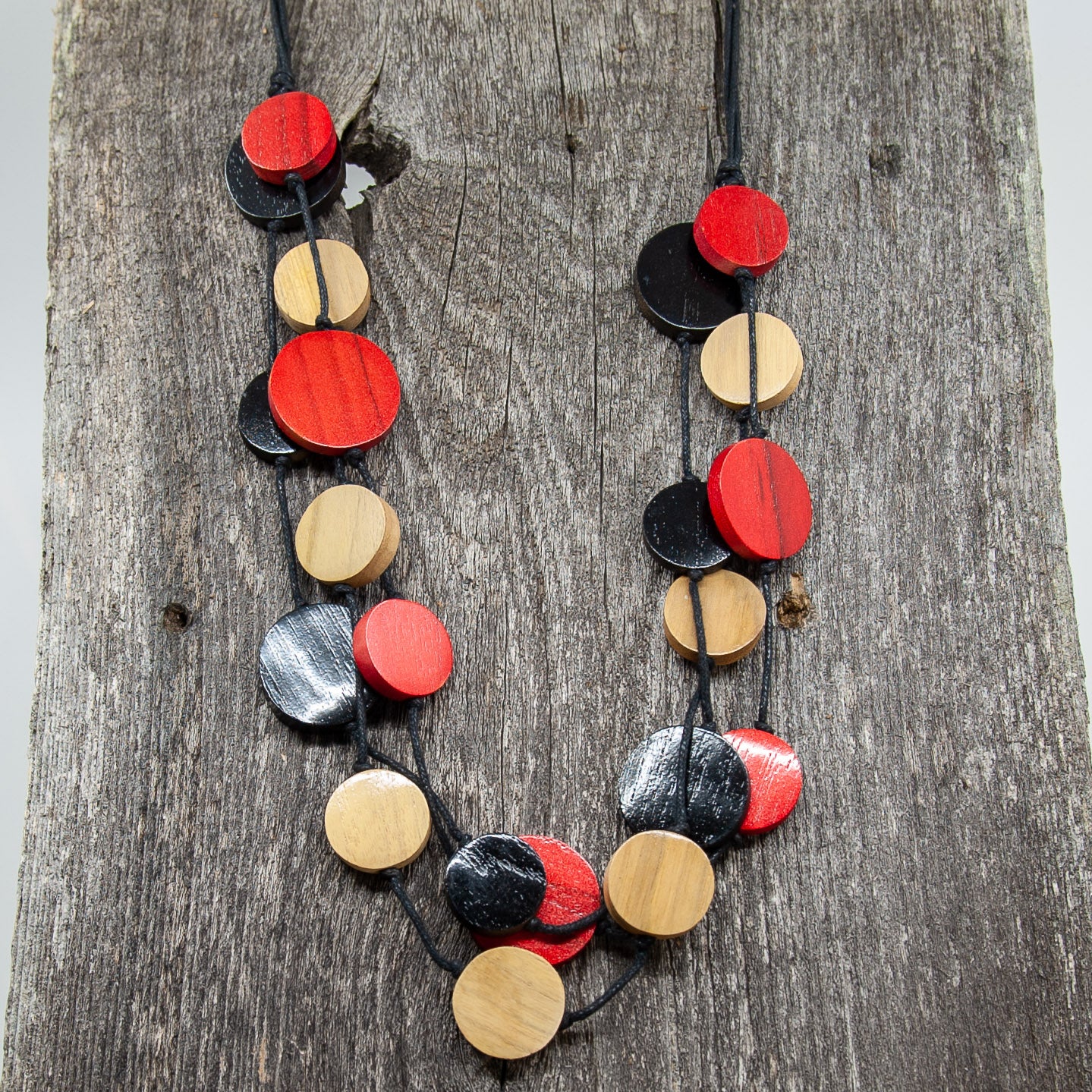 Wooden Circle Necklace - Black/Red/Natural