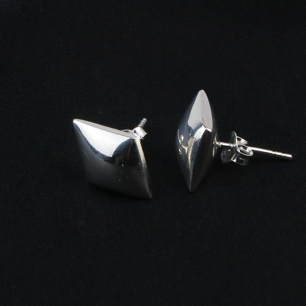 Silver Diamond Stud Earring
