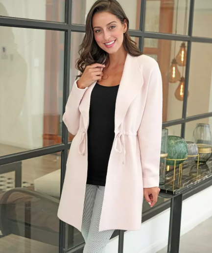 Manteau ouvert à manches longues avec cravate