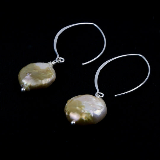 Pearl Drop Dangle 
Earring